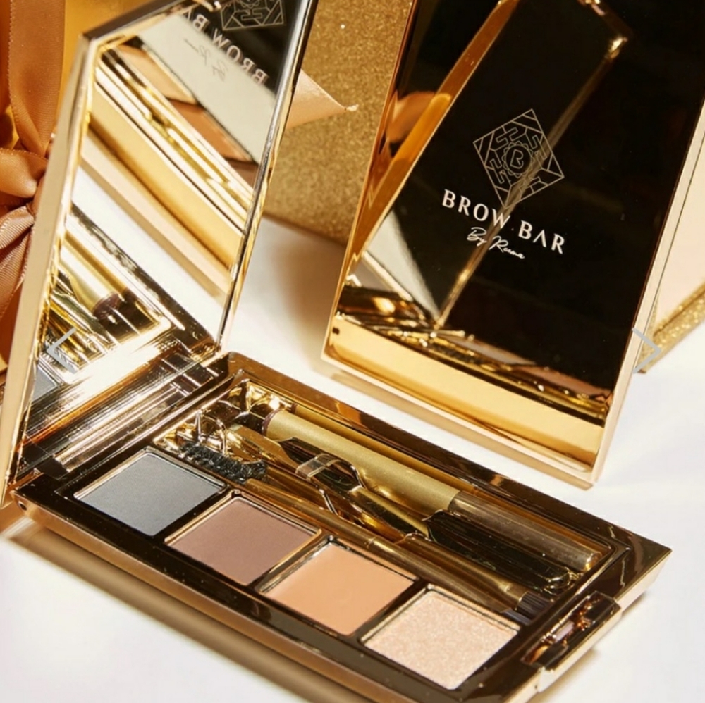 BROW BAR BOMBSHELL BY REEMA LUXURIOUS BROW KIT IN DARK.